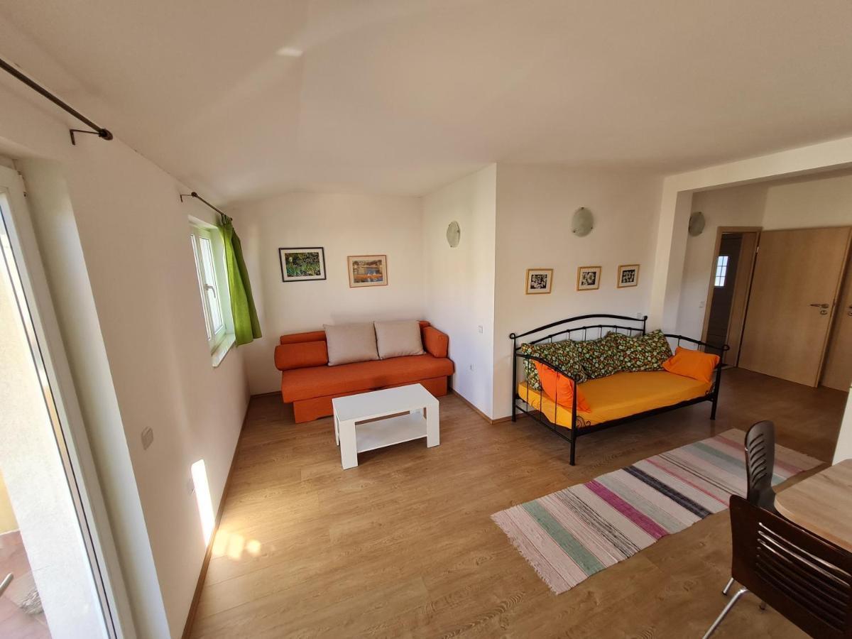 Apartment Antic Zaton  Экстерьер фото